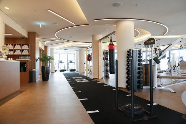 The J Club gallery